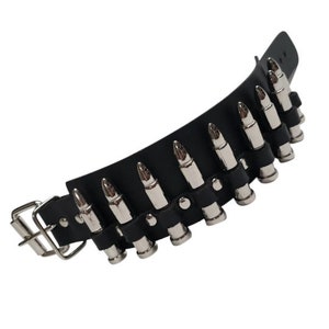 Gothic Punk Biker Echtleder Armband mit eingegossenen Spitznieten