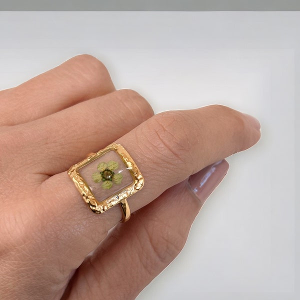 Green Flower Ring, Tarnish Free Ring, Water Resistant Ring, Resizable Ring, Open Ring, Floral Ring, Flower Ring for Women