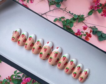 Uñas de punta francesa de fresa / Uñas de frutas / Uñas de gel pintadas a mano / Uñas falsas / Uñas de lujo