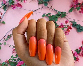 Cambio de temperatura Uñas falsas / Cambio de color naranja a rosa / Uñas de gel pintadas a mano / Uñas falsas / Uñas de lujo