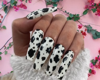 Uñas postizas clásicas con estampado de vaca / Uñas de gel pintadas a mano / Uñas falsas / Uñas de lujo