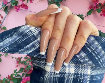 French Tip False Nails / Nude Nails / Uñas de gel pintadas a mano / Uñas falsas / Uñas de lujo