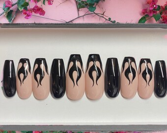 Black Flame Nails / Nude Nails / Uñas de gel pintadas a mano / Uñas falsas / Uñas de lujo