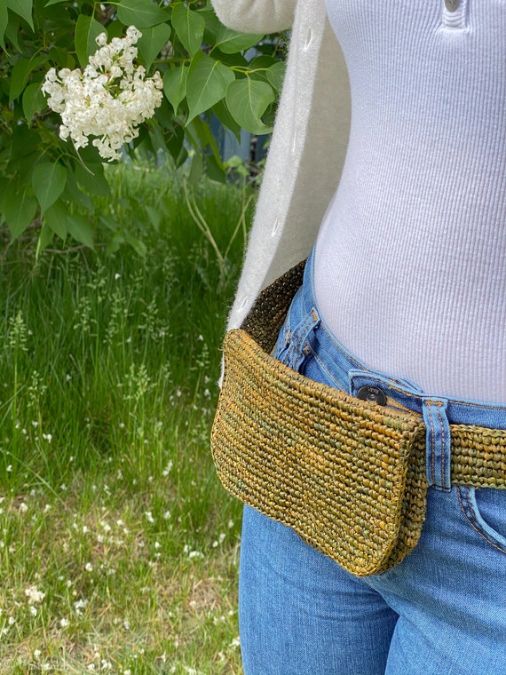 raffia fanny pack