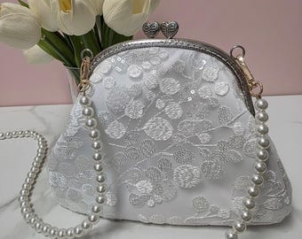 Bridal clutch bag,wedding purse,ivory clasp purse