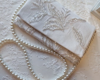 Wedding clutch bag,bridal purse,ivory beaded bridal bag