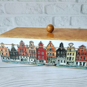 Personalized wooden tea box Amsterdam houses tea storage with slots Tea bag organizer Tea lover gift Kitchen organizer