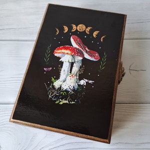 Caja de cartas de tarot personalizada Caja de recuerdo de madera con forma de hongo Porta cartas de tarot de triple luna