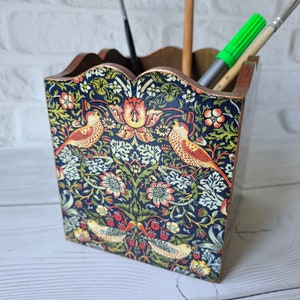 Wooden pen holder William Morris Strawberry Thief Wood desk organizer Wooden pencil holder Teacher gifts