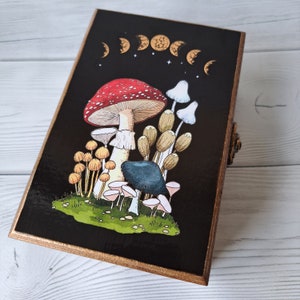Personalized tarot card box Mushroom Wooden keepsake box Triple moon Tarot card holder