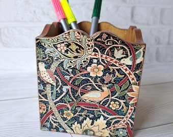 William Morris Wooden Pen Holder: Stylish Desk Organizer
