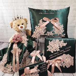 Quinceanera Sets Emerald Green & Rosegold (see description) / Cojin / Ultima Muneca/ Oso