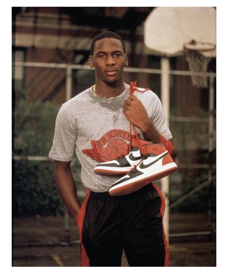 1985 jordan 1 black toe