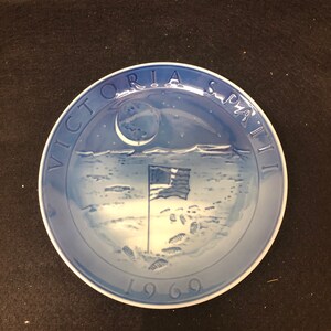 1969 Royal Copenhagen &#39;Victoria Spatii&#39; (Conquest of Space) Collector Plate
