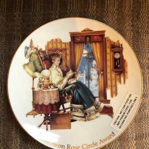 Avon 8&quot; Collectable Plate
