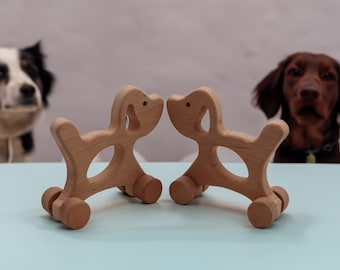 Jouet pour chien en bois avec roues|Figurine de chien|Jouets Montessori|Jouet pour chiot en bois naturel|Cadeaux pour tout-petits|Jouet fait main pour enfant|Cadeau d'anniversaire pour baby shower