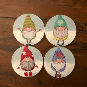 Set of 4 Wooden Dwarf Santa Coaster|Handmade Xmas Coaster Set|Xmas Drink Coaster|Cute Xmas Dwarf Mug Coaster|Unique Winter Trend Xmas Gift