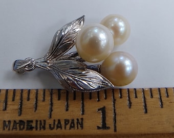 Vintage Sterling Pearl Pendant