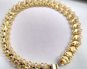14K Yellow Gold Vintage Diamond Cut and Textured Butterfly Link Bracelet