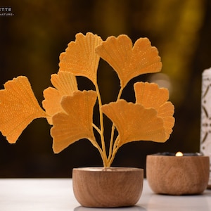 Crochet Ginkgo Biloba leaf pattern, crochet fall leaves