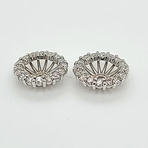 14 カラット ホワイト ゴールド ペア イヤリング ジャケット 1.2gr | 32 個のラウンド ダイヤモンド 1.5 mm 0.48 カラット | ハンドメイド