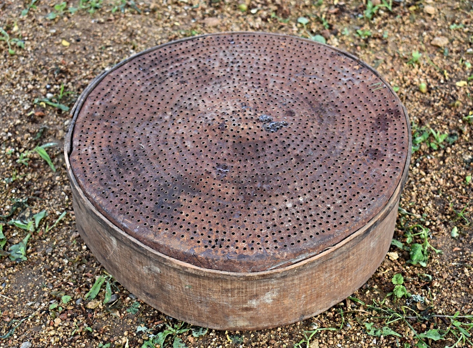 Antique Wooden Sieve, Primitive Wooden Sieve, Wooden Sieve Basket