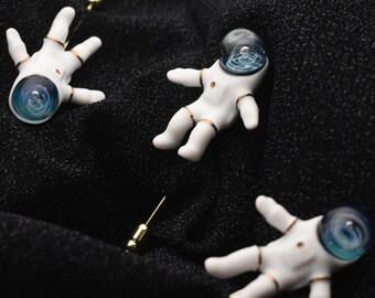 Ultimate Computer Geek Gift: Handmade Astronaut Brooch with Galaxy Glass Bubble - Unique Tech Jewelry