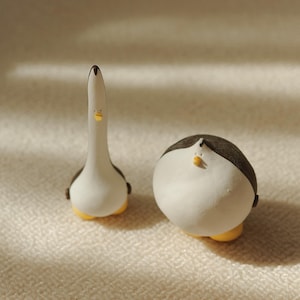 Putogn! Ceramic Mini Penguin Figurines – Handmade Warming-Themed Decor for Animal Lovers & Nature-Inspired Homes!