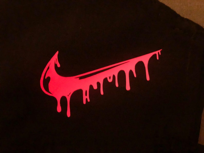 nike swoosh drip