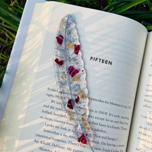 Custom Rose petal Feather bookmark, bookmarks, Christmas gifts, handmade bookmarks, bookish gifts, gifts for booklovers