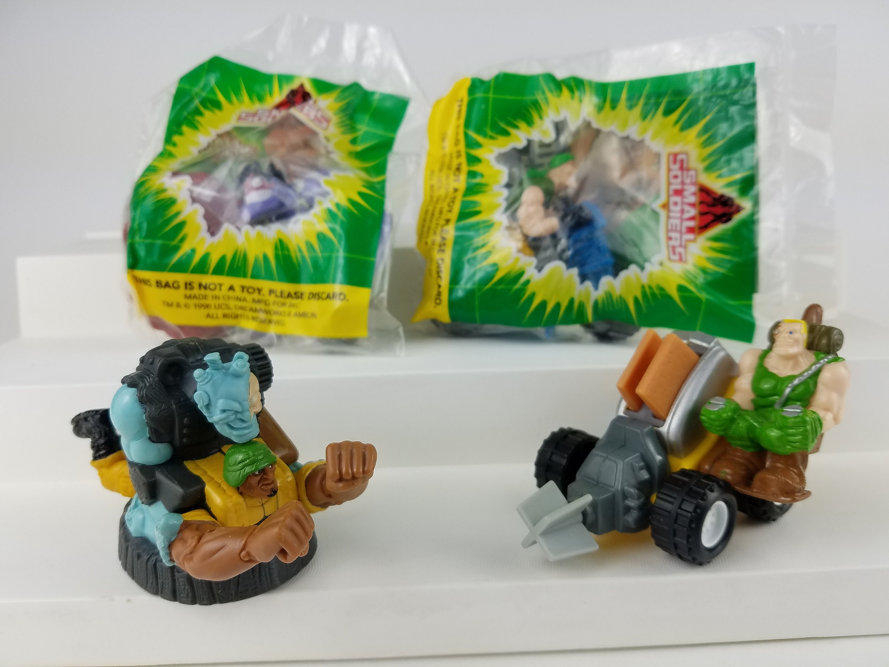 Details about   1998 Burger King Small Soldiers Gorgonites Bobbling INSANIAC NEW In Package 