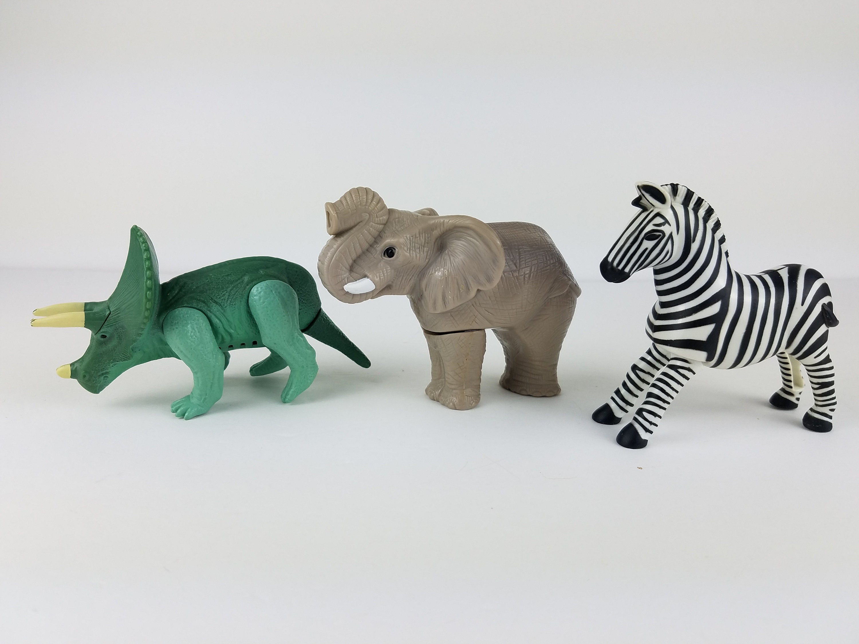 Authentic Merchandise Free all field Freight delivery Animal Kingdom RING TAIL LEMUR #5 Vintage 1998 McDonald's Happy Meal Toy MS free shipping Authentic Merchandise Free all field Freight delivery Animal Kingdom RING TAIL LEMUR #5 Vintage 1998 McDonald's Happy Meal Toy MS free shipping