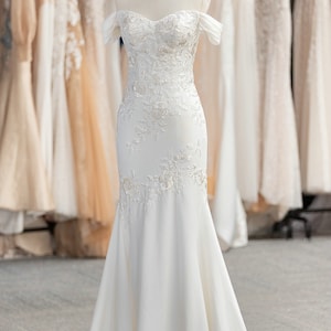 Mermaid Off Shoulder Sleeve Ivory Wedding Dress