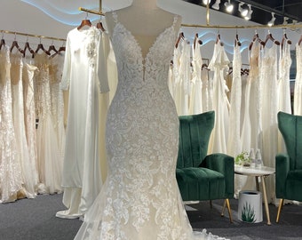 Classic Mermaid French Lace Wedding Dress
