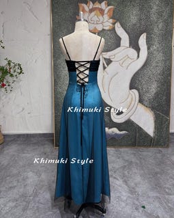 cocktail dresses aus Lisa Barron | EVA Silk Sleeve Dress Color:Ethereal Blue PETITE Bodycon Dress Red Skater