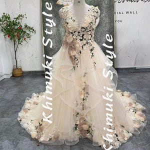 Plus Size Blush Wedding Dress: Floral Tüll Brautkleid Bild 1