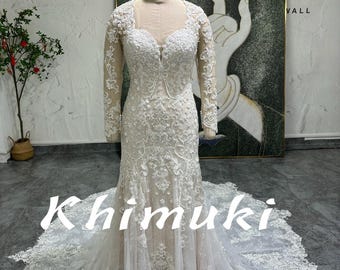 Long Sleeve Mermaid Lace Wedding Dress with Long Train