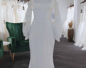 Sjöjungfruklänning med bara axlar och bohoärmar