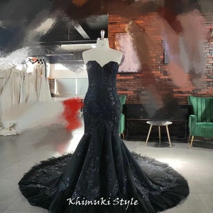 Mermaid Black Lace Wedding Dress