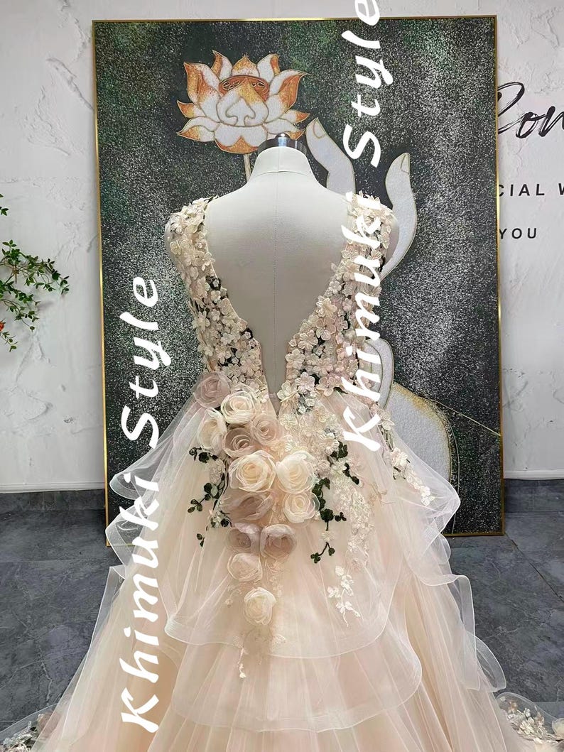 Plus Size Blush Wedding Dress: Floral Tüll Brautkleid Bild 2