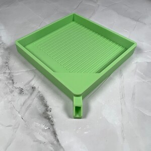 Diamond Painting Drill Tray with Lid Small Green Plate for Round and Square Diamonds  Art Tool Accessories - AliExpress