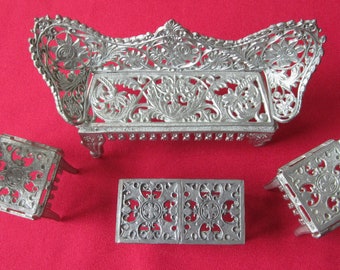 Vintage Pewter, Colonial-Style Dollhouse Furniture, Chair (2) + Love Seat + Table, Very Fine Detail, Lead-Free, Great Condition, One Owner