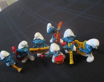 1970s Musician Smurfs by Peyo, Very Good Condition - Minimal Wear, Singer, Drums, Trumpet, Clarinet, Electric Guitar, Lyre Harp, Lute