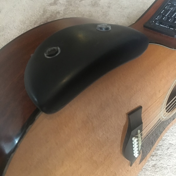 Armadillo Guitar Armrest