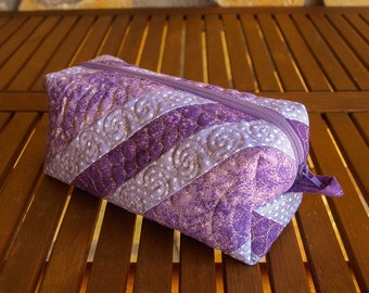 Lavender Lines Zipper Pouch (Made with Patchwork and Quilting)