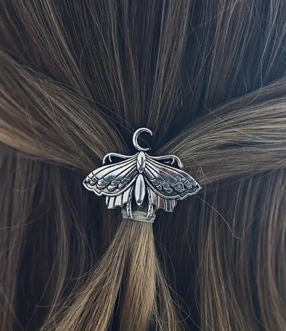 Retro Moth Hair Clip, Silver Tone Wicca Pagan Gothic - Etsy UK display picture 2