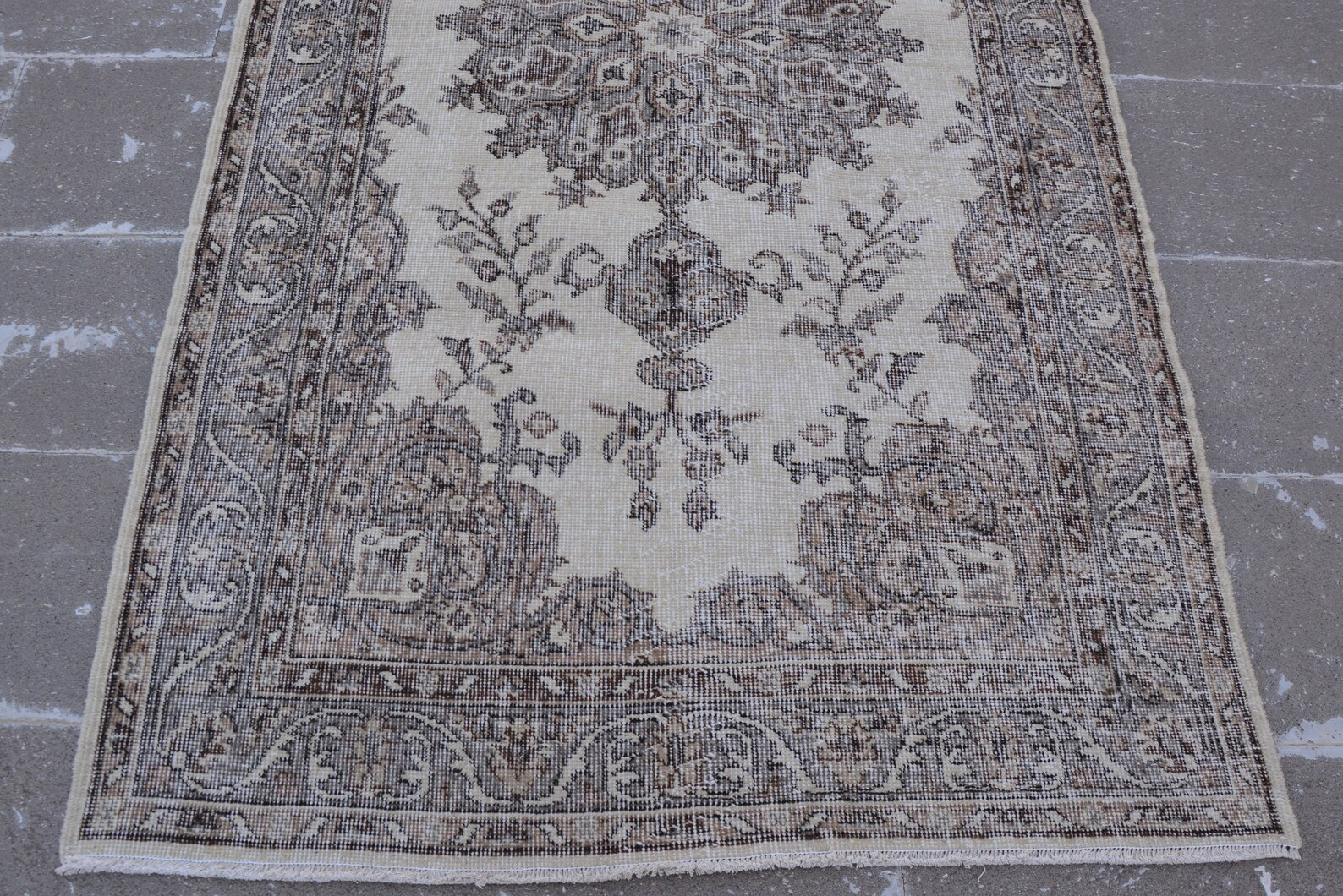 Worn Oriental Rug 4x7 1960s Vintage Rug Handknotted Etsy