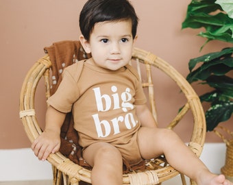 BIG BRO Organic Cotton Short-Sleeved Baby Bodysuit - Baby Boy Clothes - Big Brother Shirt - Pregnancy Announcement Outfit - Pregnancy Reveal