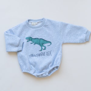 Sweat-shirt surdimensionné graphique dinosaure gris Romper T-Rex Baby Bubble Romper Bubble Romper Vêtements bébé garçon Tyrannosaurus Rex image 1