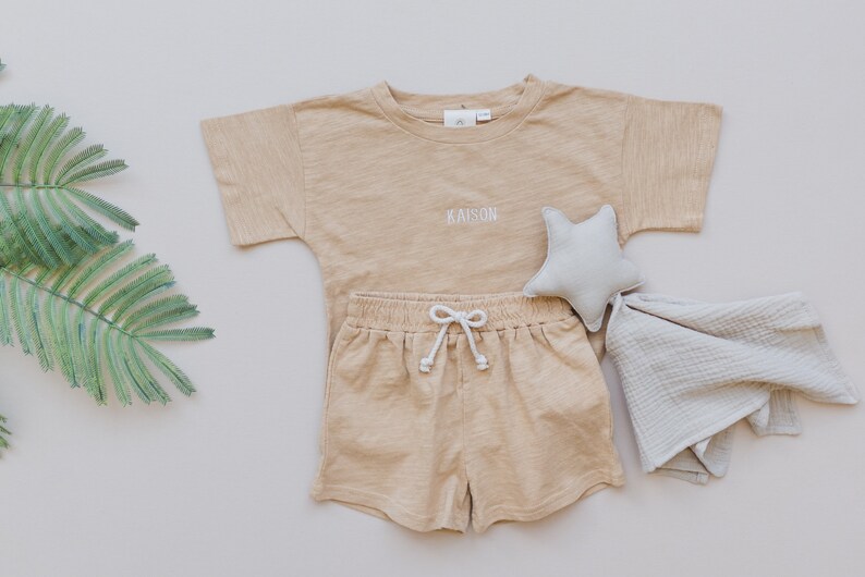 Custom Embroidered Organic Cotton Outfit Custom Name T-Shirt & Shorts Set Baby Boy Outfit Baby Girl Summer Clothes Shower Gift Tan